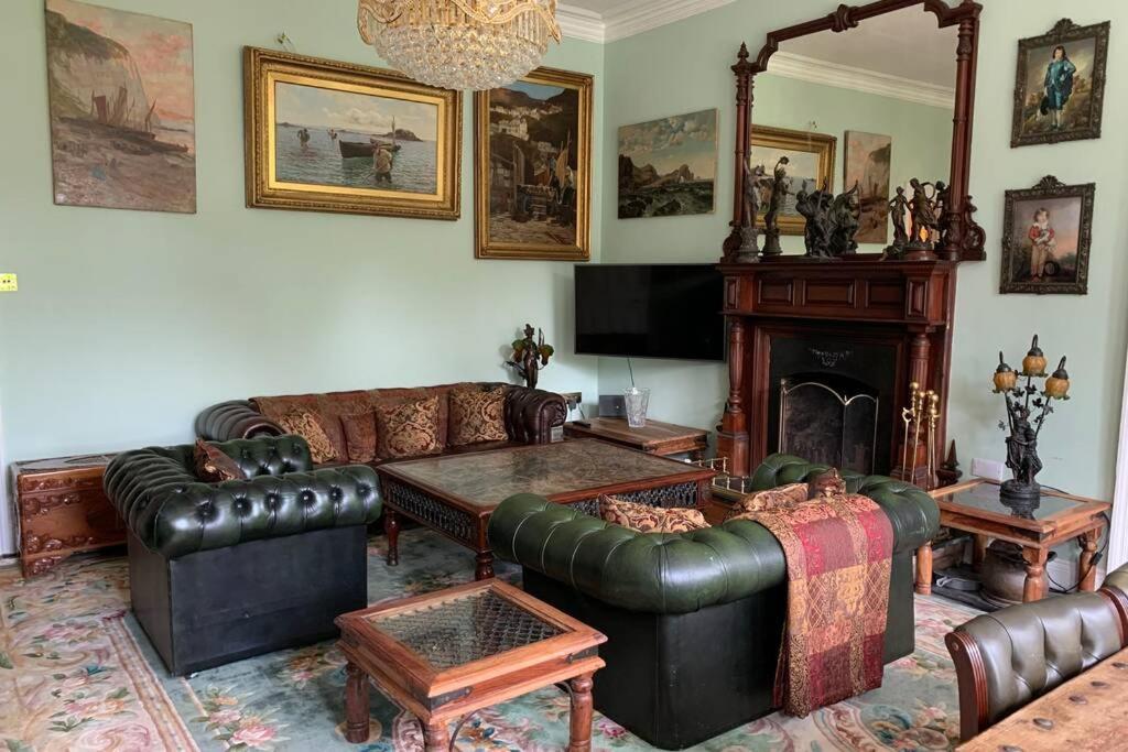 Luxurious Apartment In Historic Mansion - Sleeps 7 Ladock Exterior photo