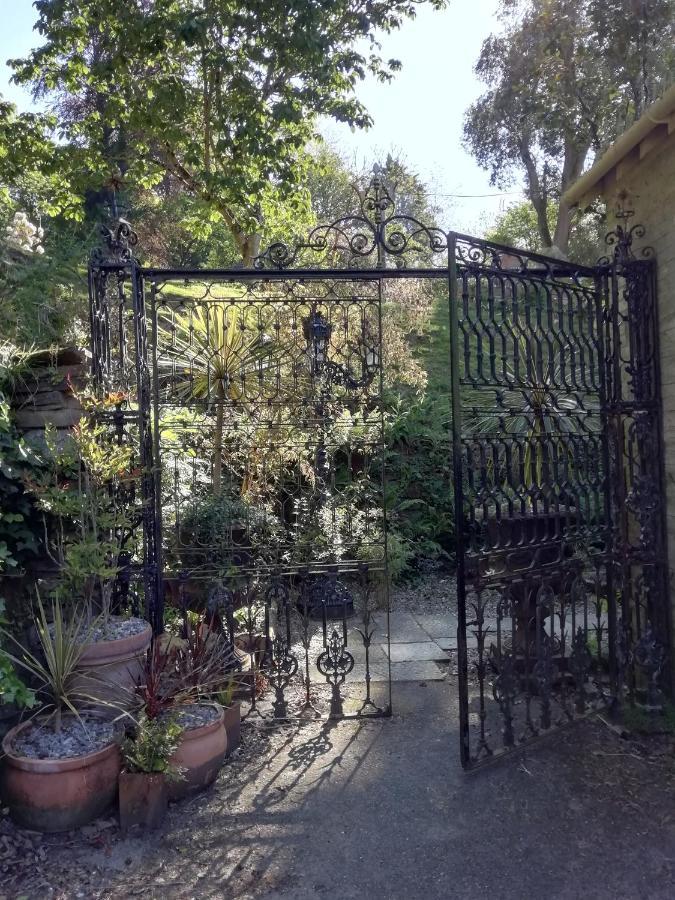 Luxurious Apartment In Historic Mansion - Sleeps 7 Ladock Exterior photo